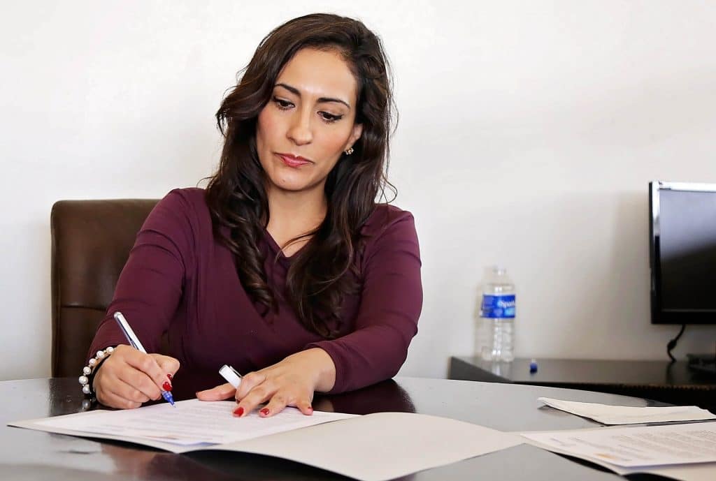 La resolución de encontrar un nuevo empleo o avanzar en la carrera profesional