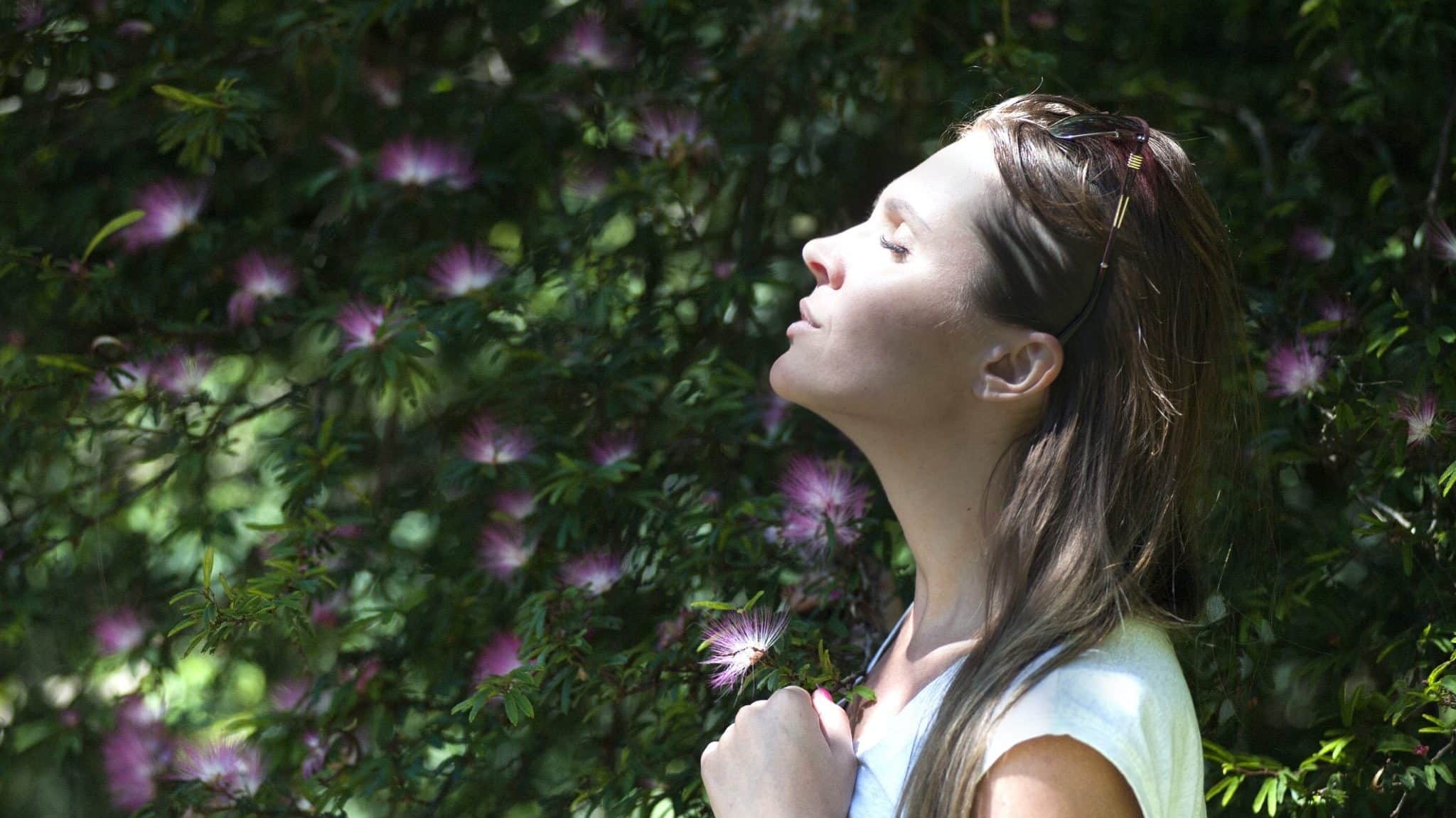 Como ser feliz con uno mismo : Gratitud y Atención Plena