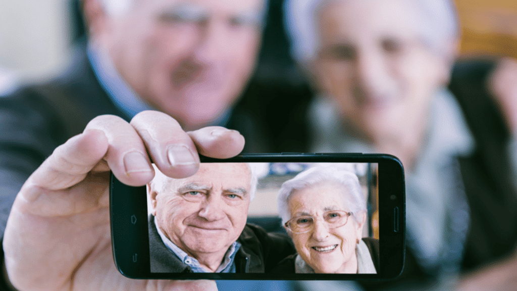 Tecnología para nuestros padres mayores : Herramientas de comunicación